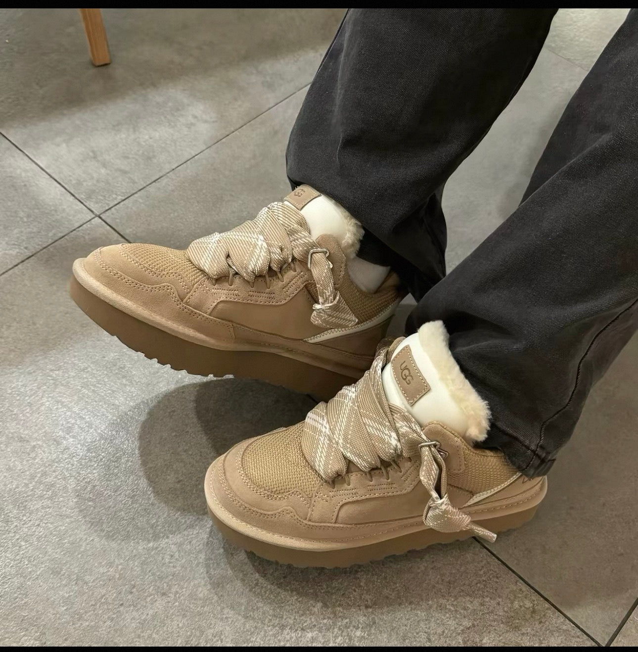 UGG Lowmel