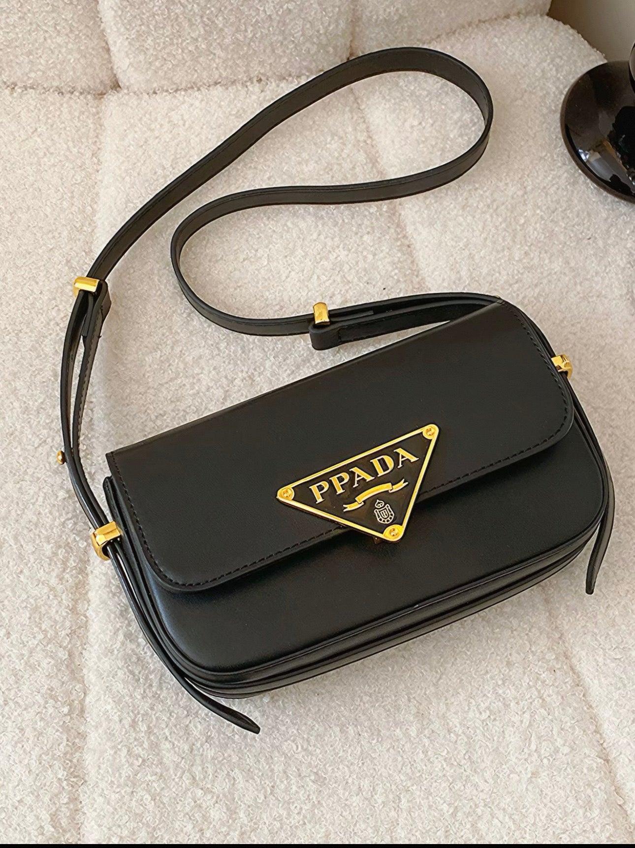 Petit sac PRADA élégant