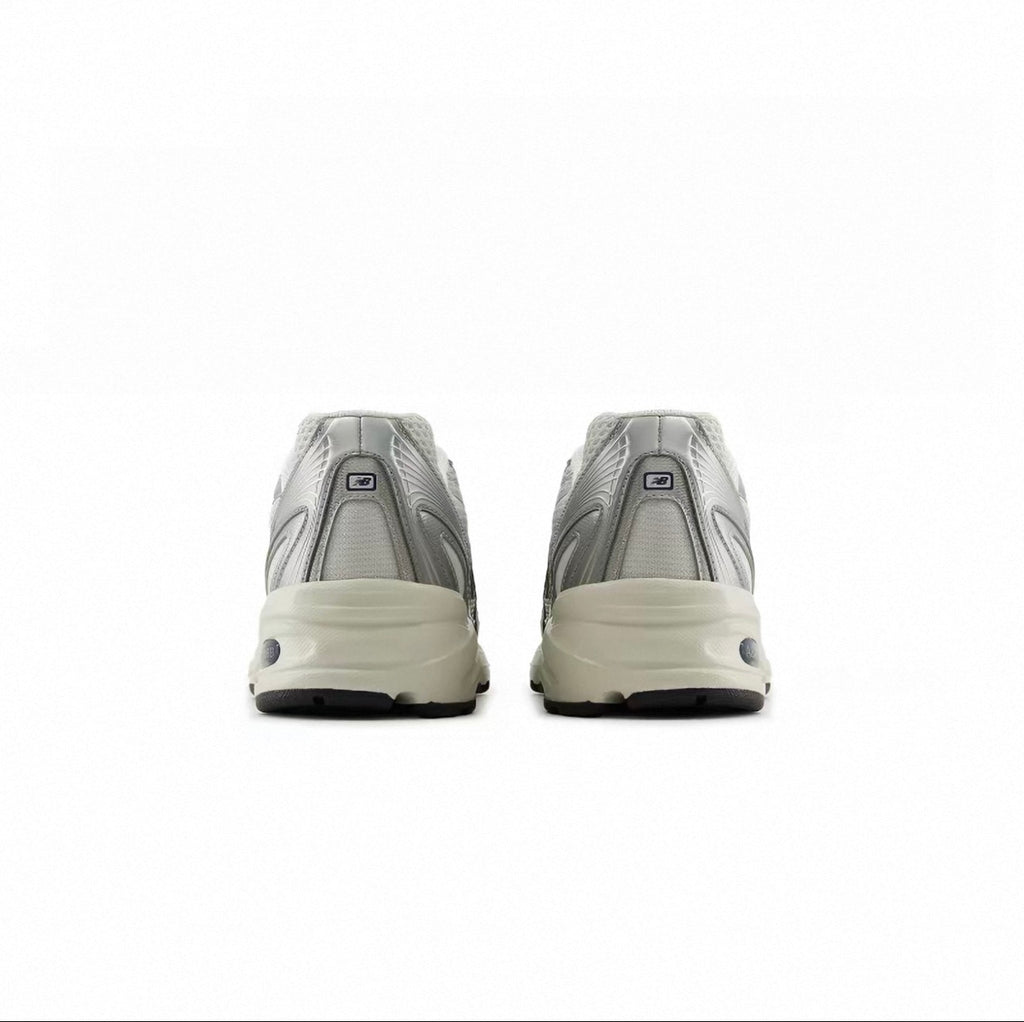 New Balance 740
