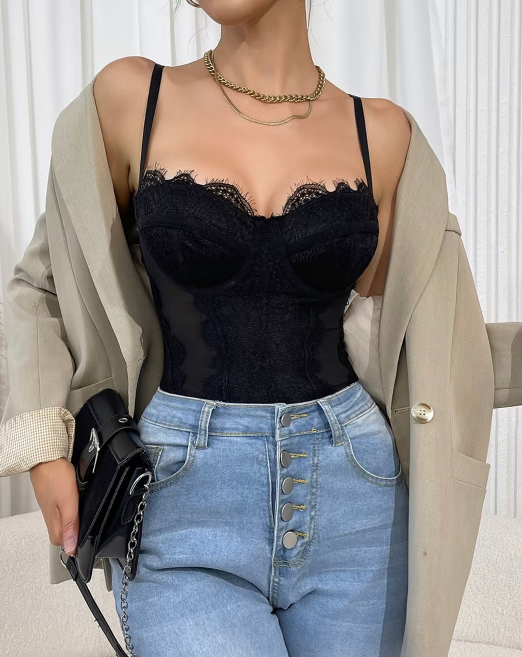Body Dentelle Noire Élégance