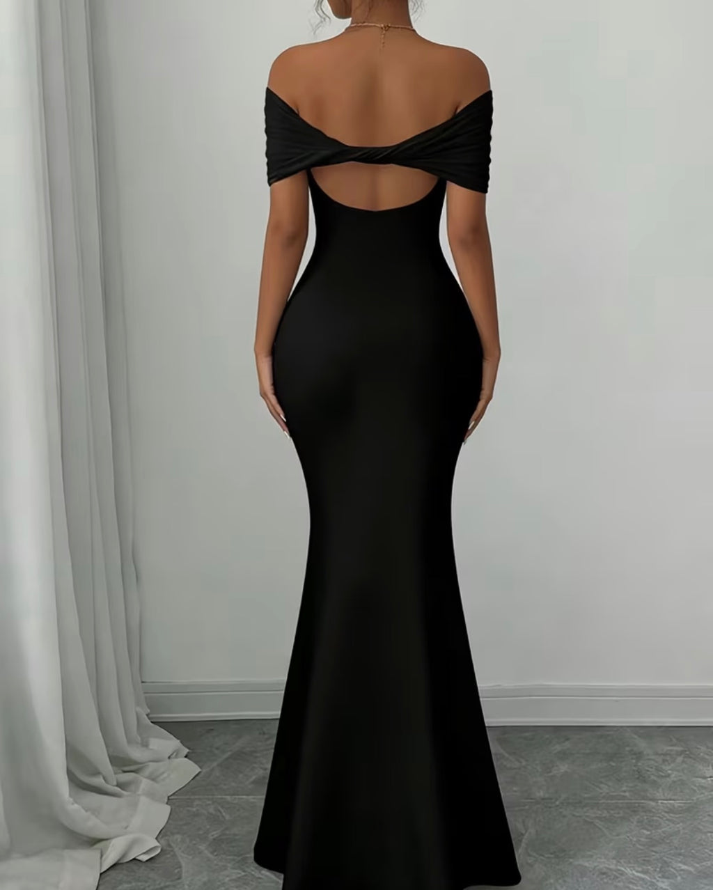Robe Noir Élégance
