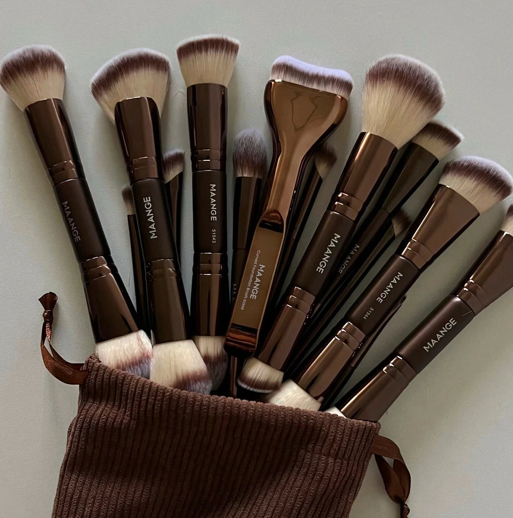 Éclat Élégance — Coffret 15 Pinceaux Maquillage
