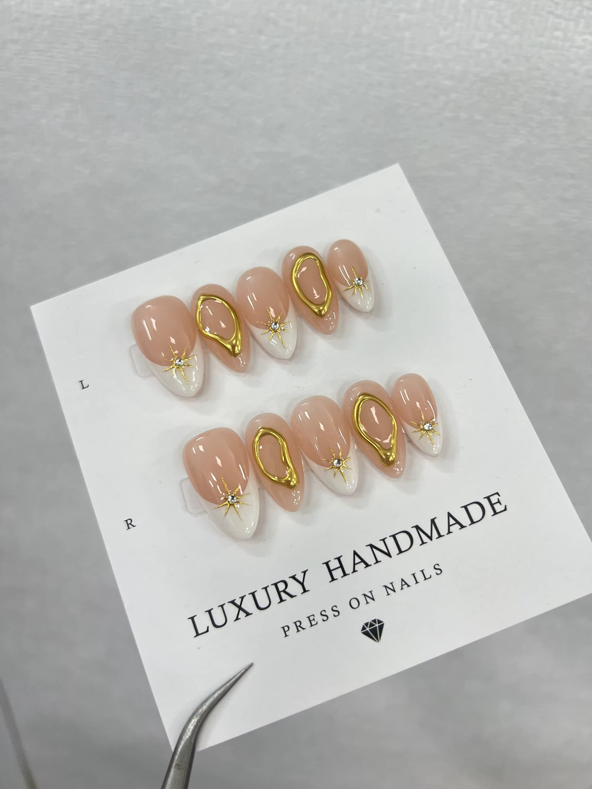 Lots de 10 Press-On Nails – Faits main avec soin