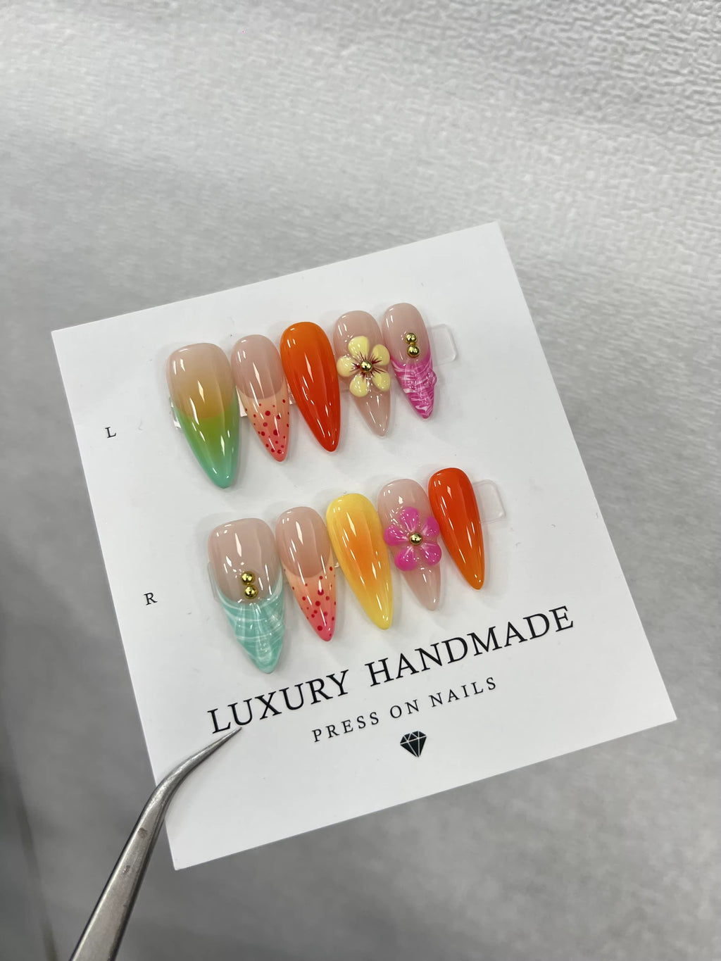 Lots de 10 Press-On Nails – Faits main avec soin