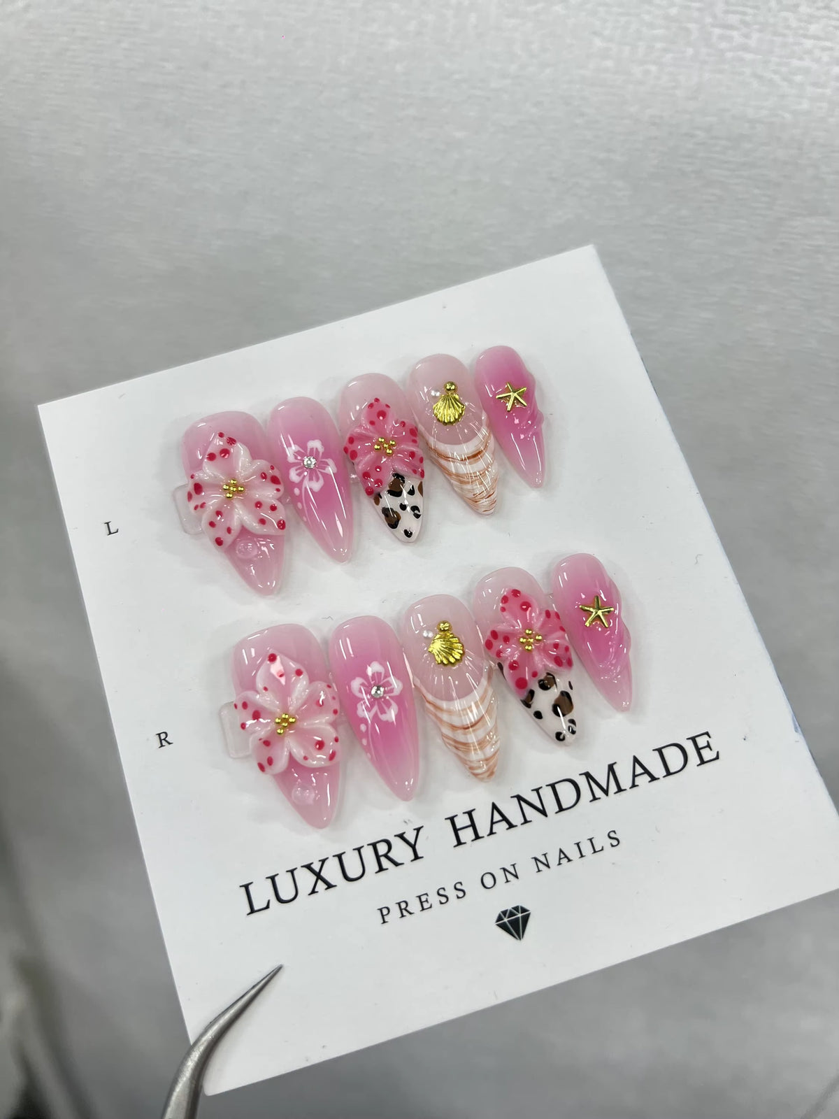 Lots de 10 Press-On Nails – Faits main avec soin