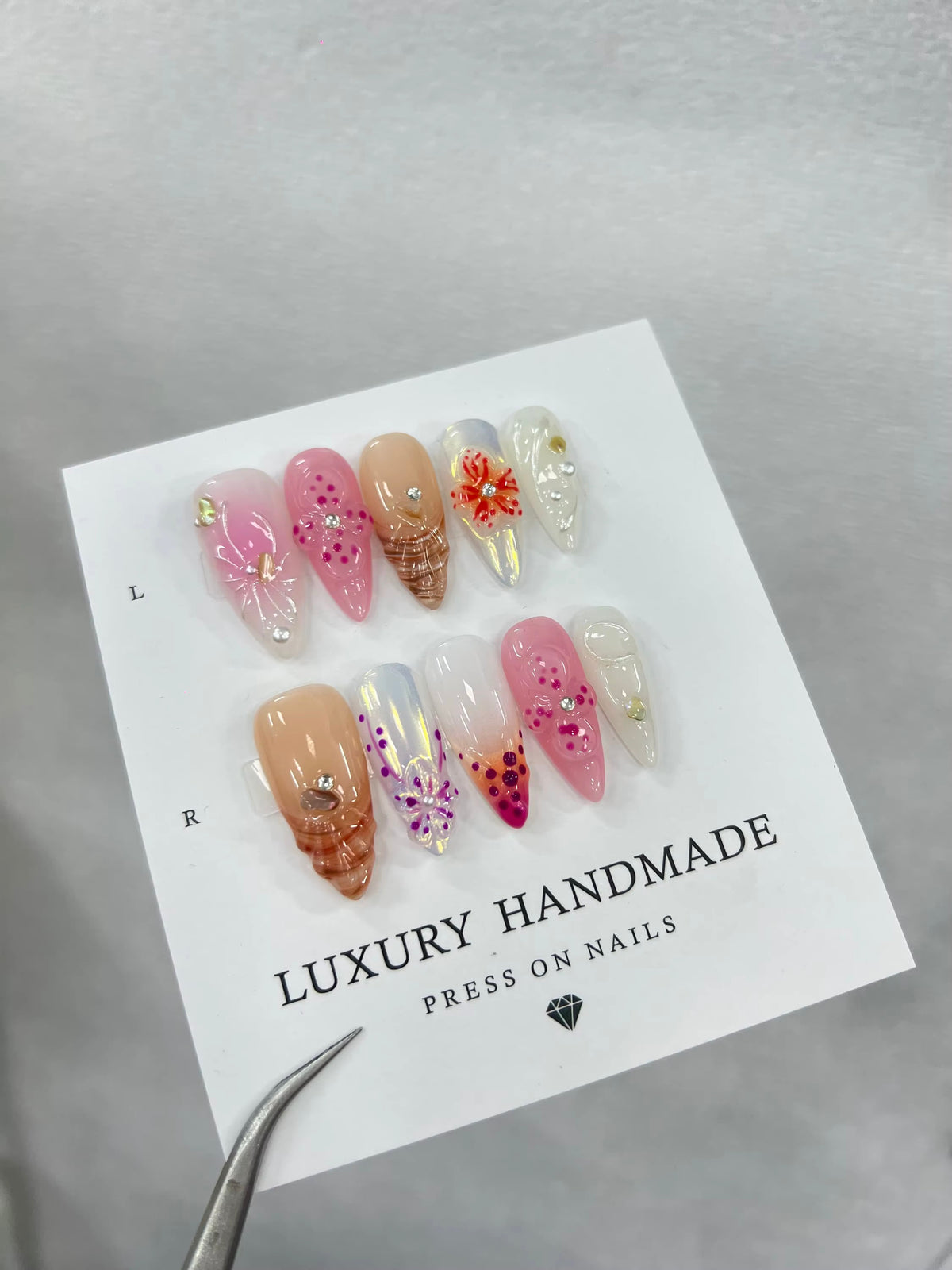 Lots de 10 Press-On Nails – Faits main avec soin
