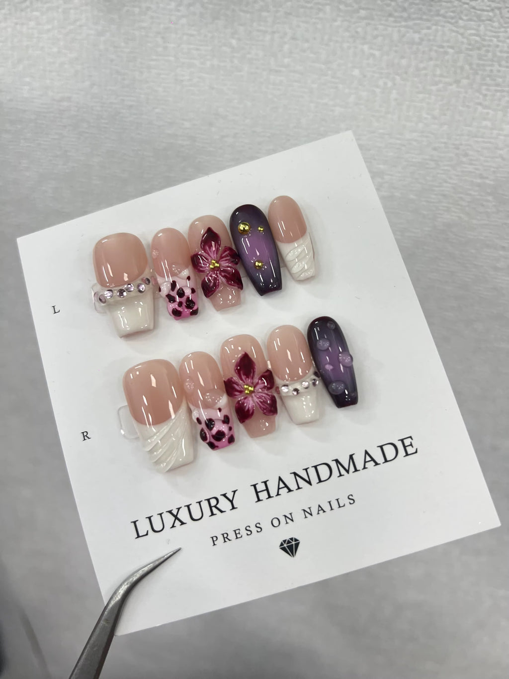 Lots de 10 Press-On Nails – Faits main avec soin