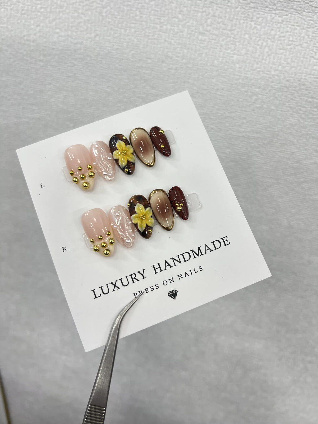 Lots de 10 Press-On Nails – Faits main avec soin