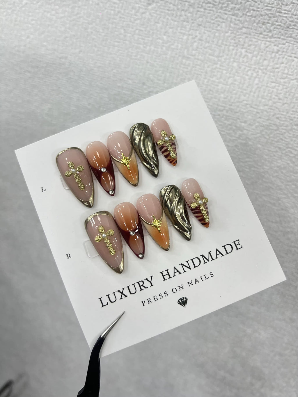 Lots de 10 Press-On Nails – Faits main avec soin