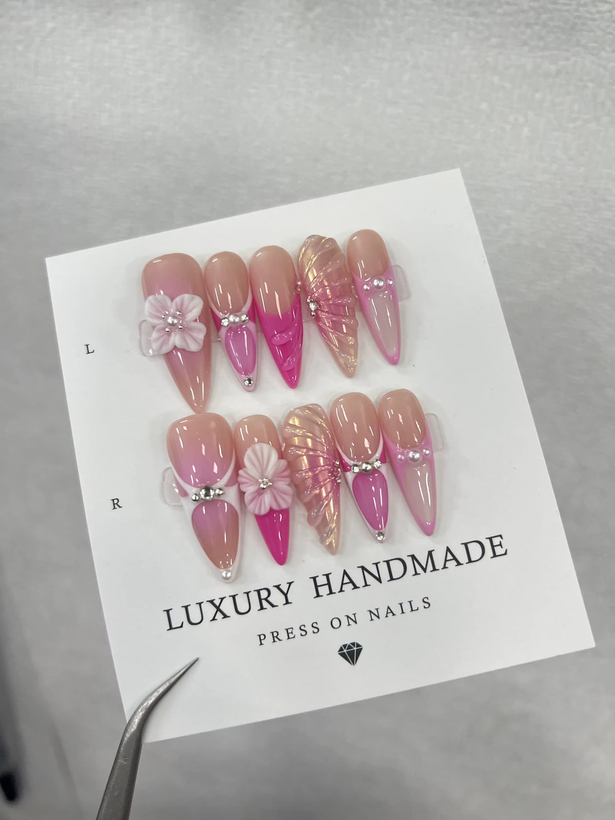 Lots de 10 Press-On Nails – Faits main avec soin