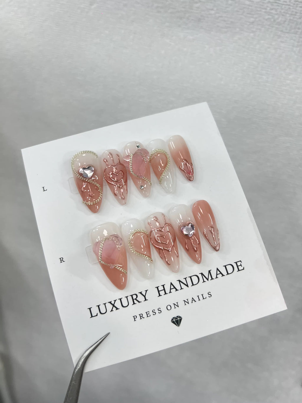 Lots de 10 Press-On Nails – Faits main avec soin