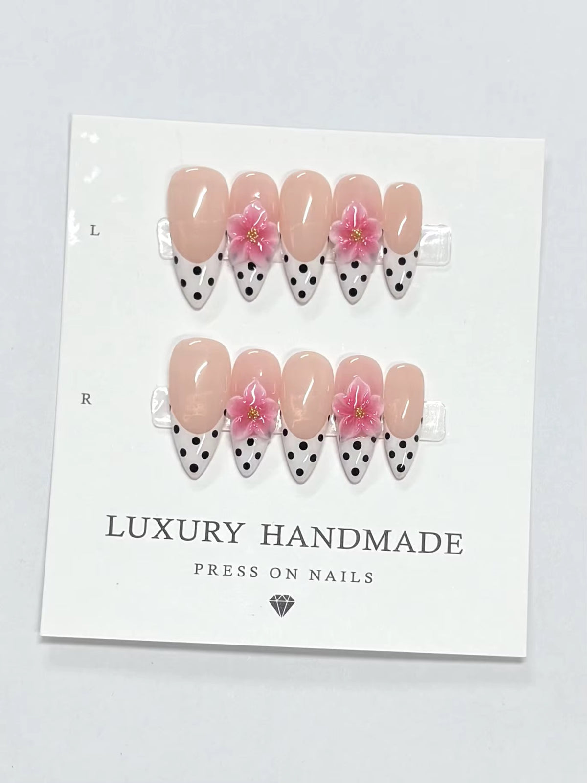 Lots de 10 Press-On Nails – Faits main avec soin