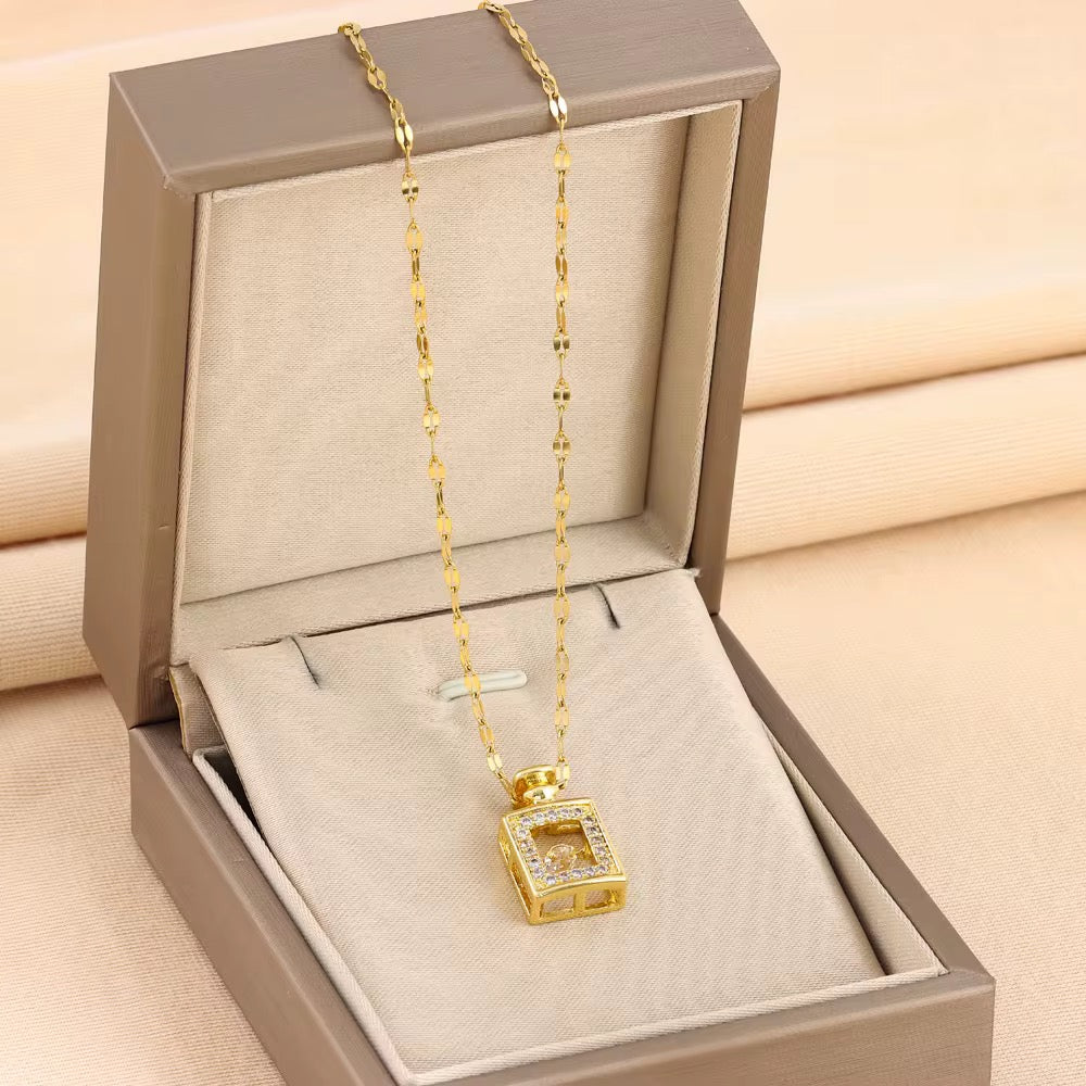 Collier Éclat Opalia Doré – AVÉLORA