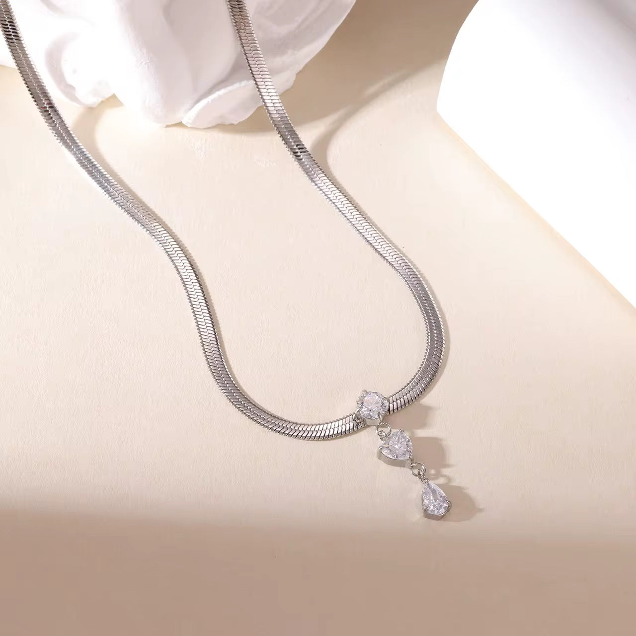 Collier Cœur d’Or – AVÉLORA
