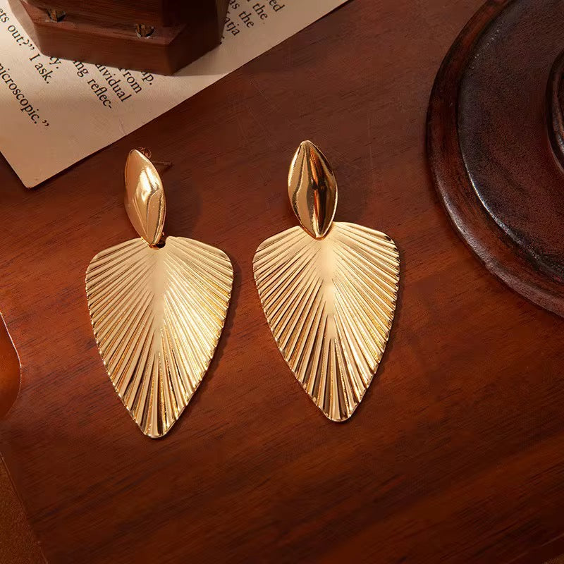 Boucles d’Oreilles Feuille Impériale – AVÉLORA