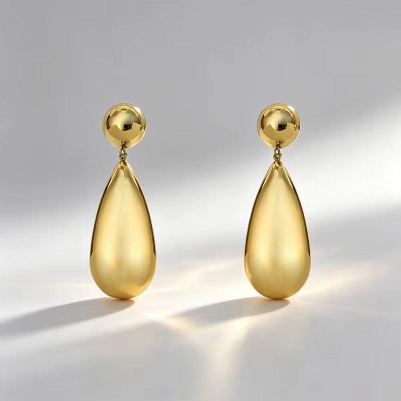 Boucles d’Oreilles Éclat Pur – AVÉLORA