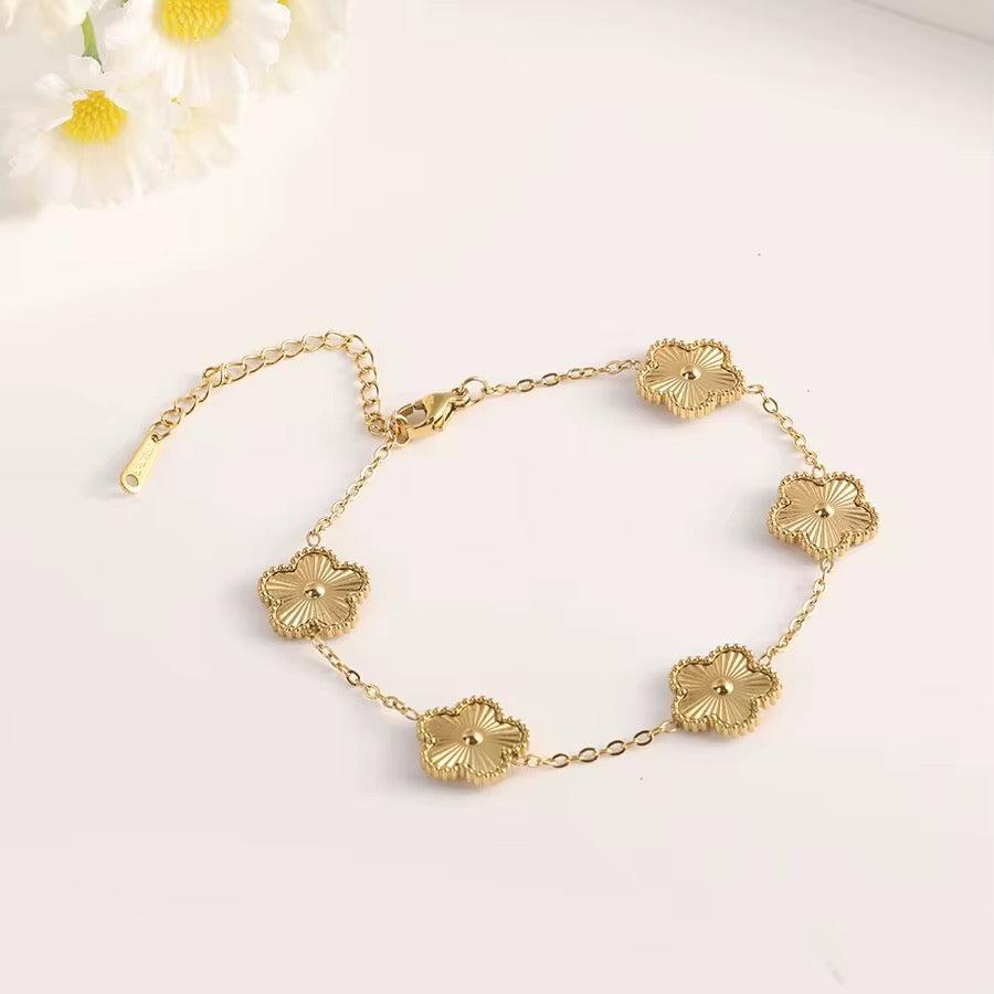 Bracelet Fleur d’Éternité – AVÉLORA