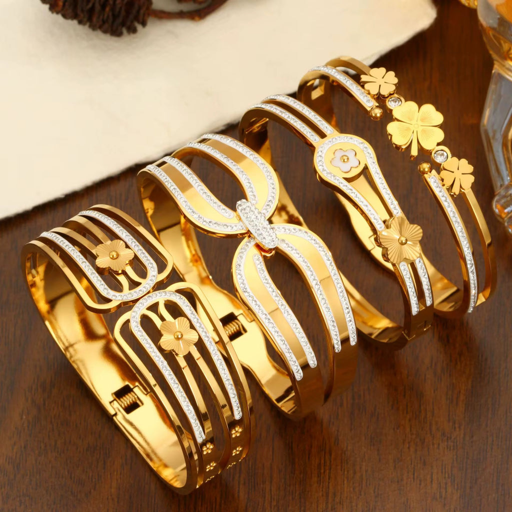 Bracelet Joker Doré – AVÉLORA