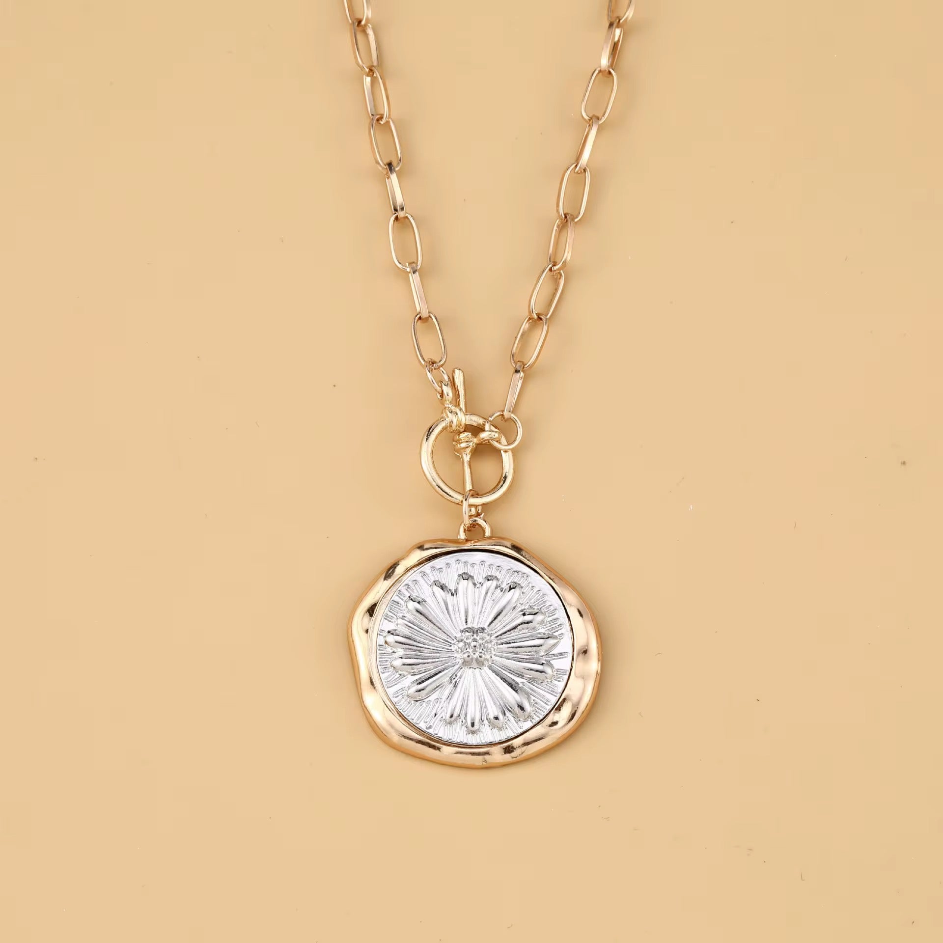 Collier Alizée fleur d’Éclat – AVÉLORA