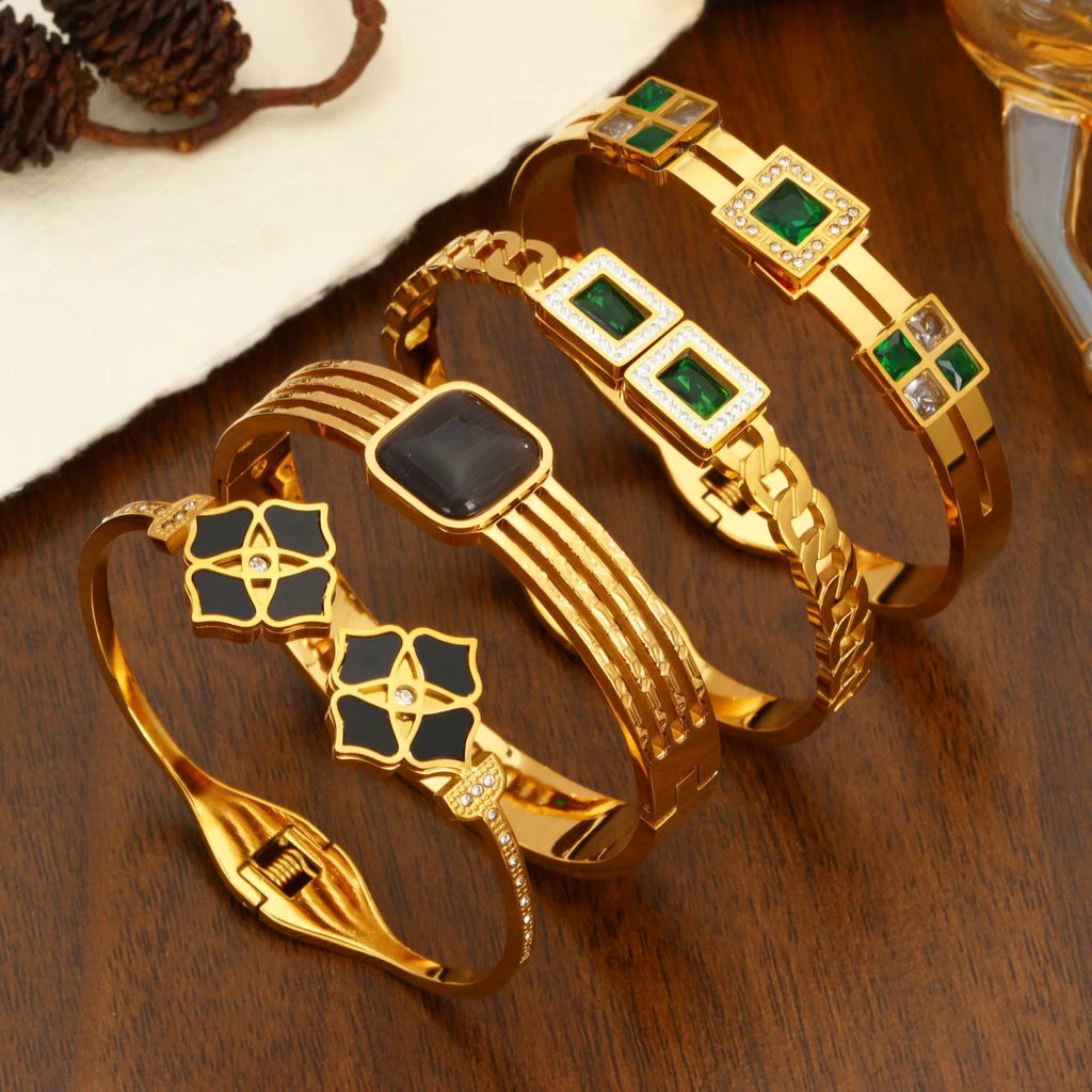 Bracelet Élégance Serena Dorée – AVÉLORA