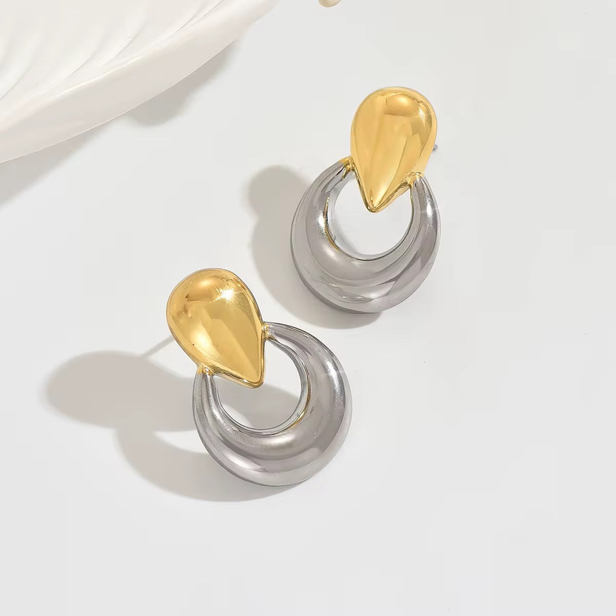 Boucles d’oreilles Éméra – AVÉLORA
